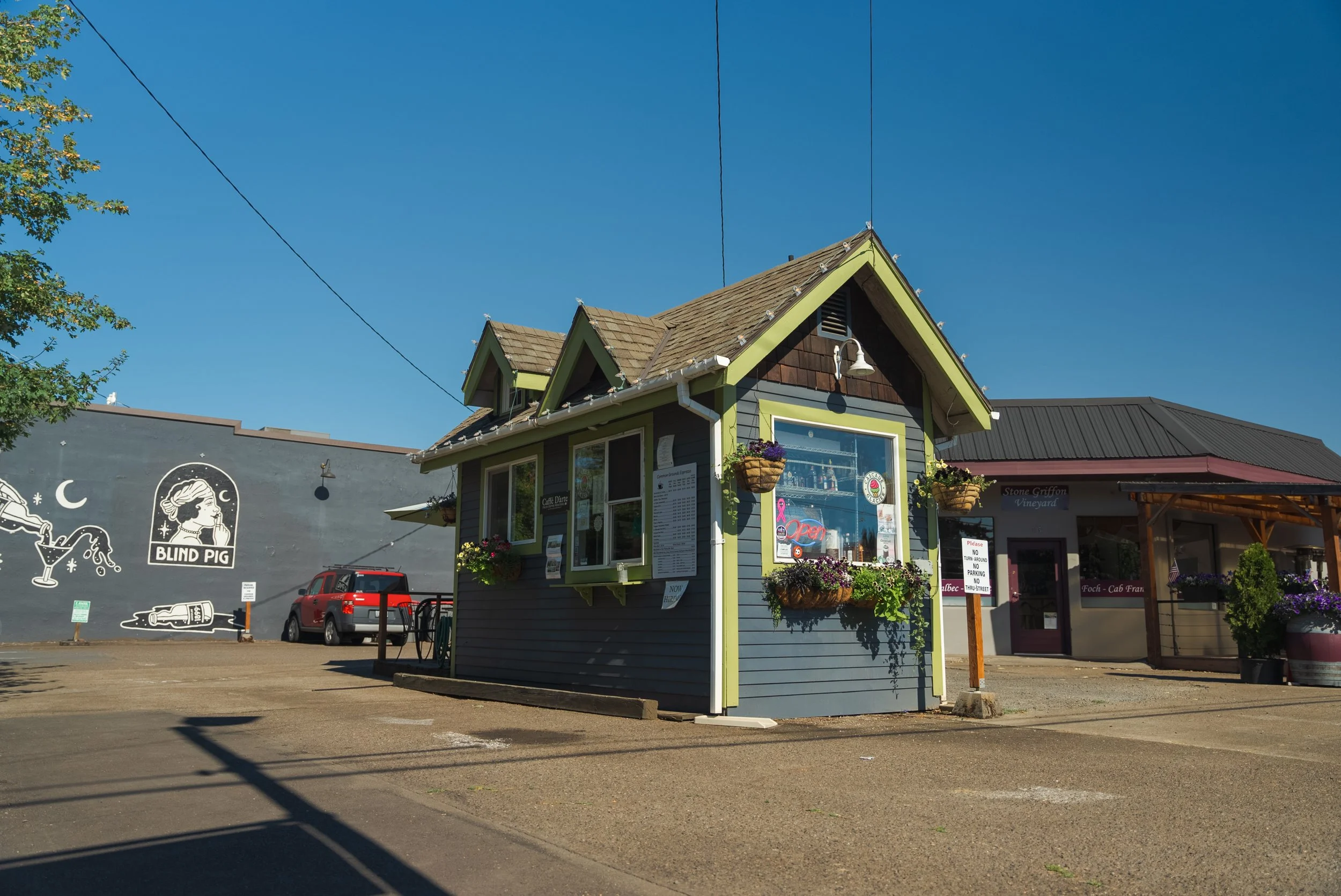 Common Grounds Espresso | Carlton Business Association